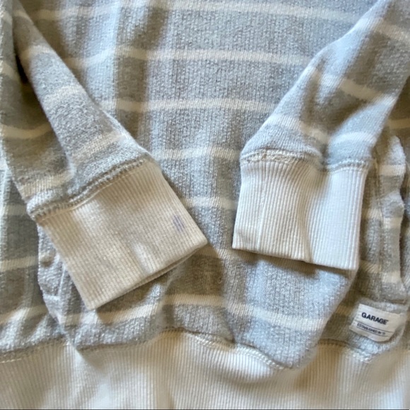 Grey and White Striped Funnel Neck Hoodie Small - Picture 4 of 5